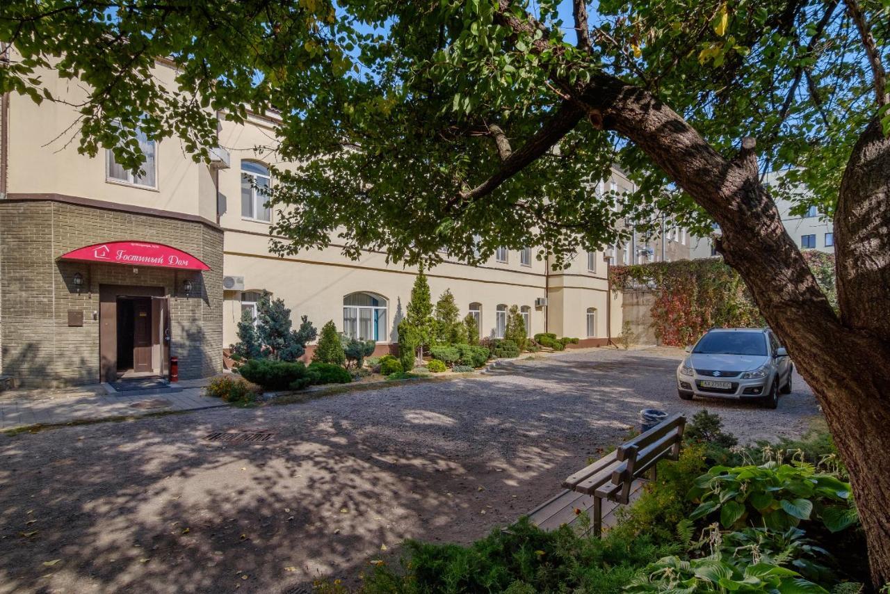 Hotel Gostinyj Dom 카리프 외부 사진