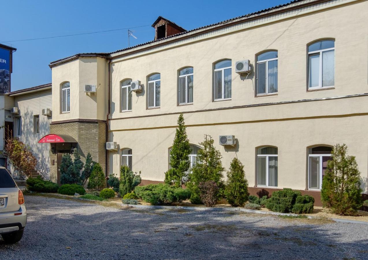 Hotel Gostinyj Dom 카리프 외부 사진